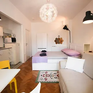 Luxury Living Apartment Split