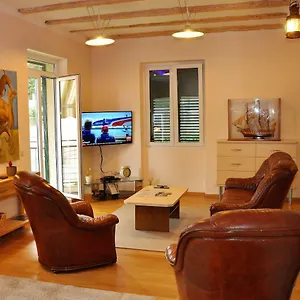 Marta Sea Apartment Split